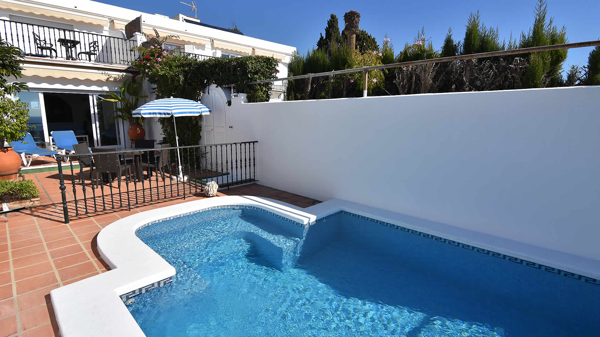 Pool area